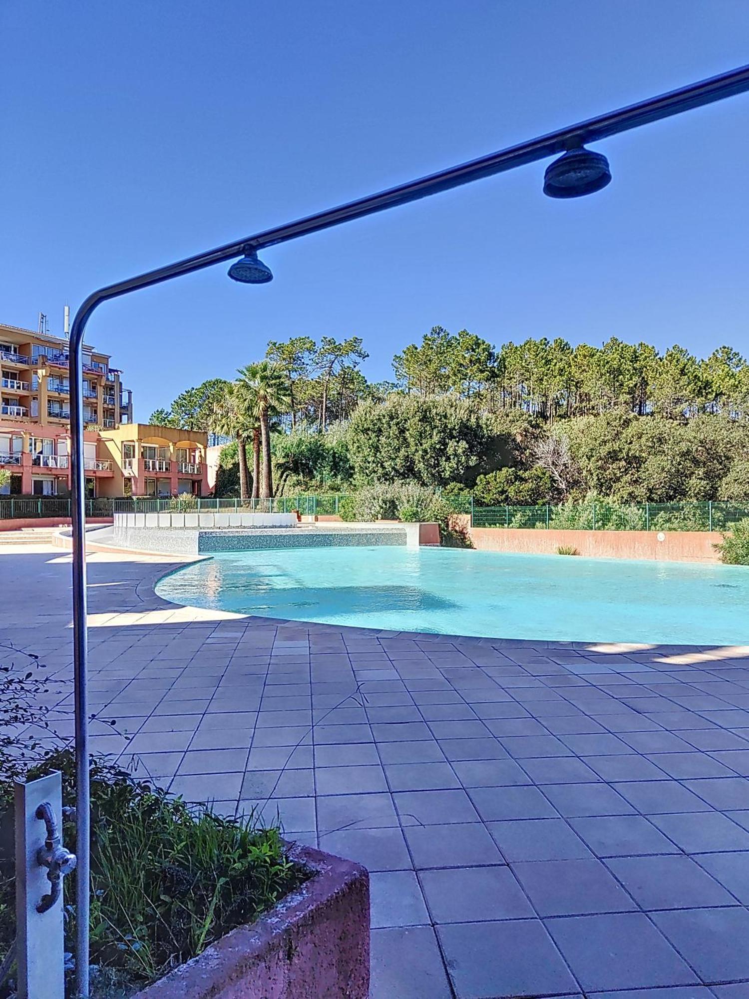 泰晤勒·苏尔·梅尔Vue Mer, Piscine, Free Parking公寓 外观 照片